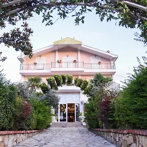 Restorant Halal Il Tramonto. Hotel Vorë